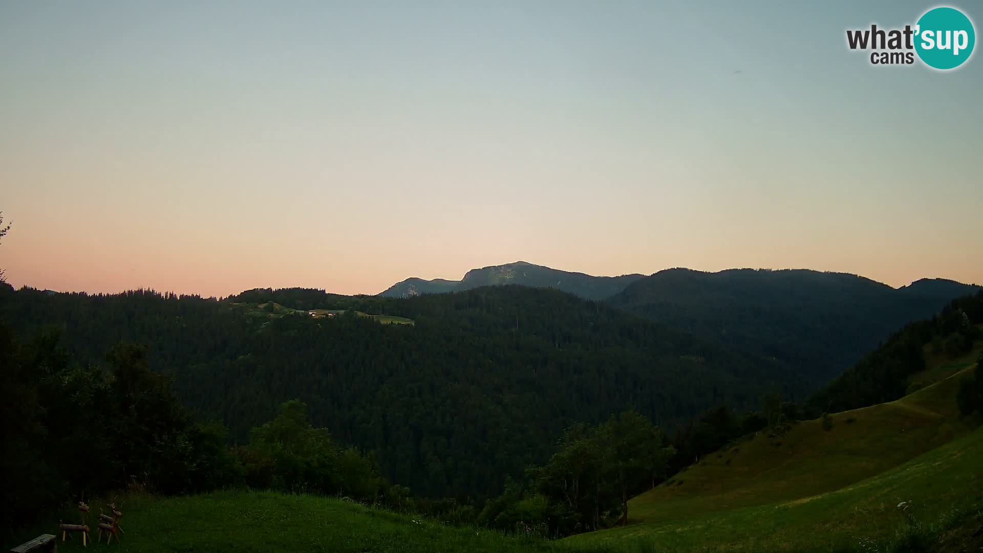 Webcam Brunarica Dražgoše – Liveblick auf Ratitovec (1666 m)