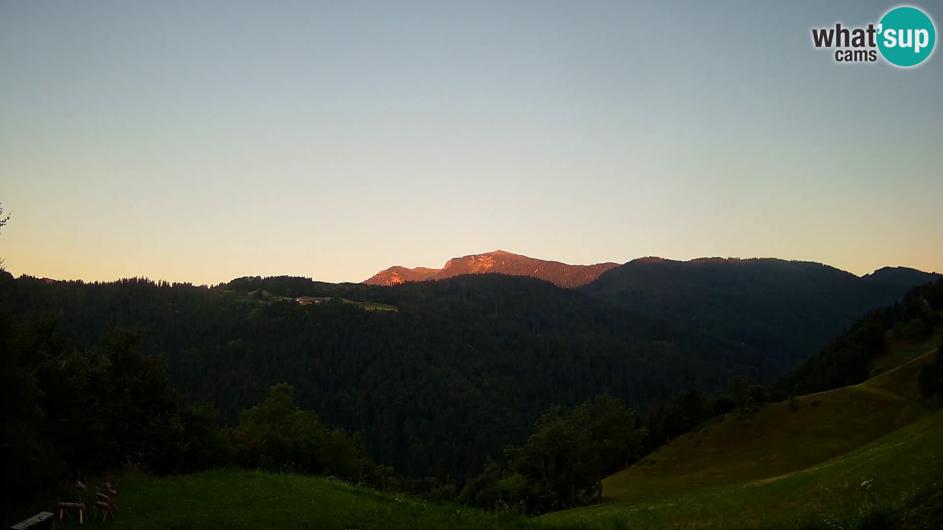 Webcam Brunarica Dražgoše – Vista live sul Ratitovec (1666 m)