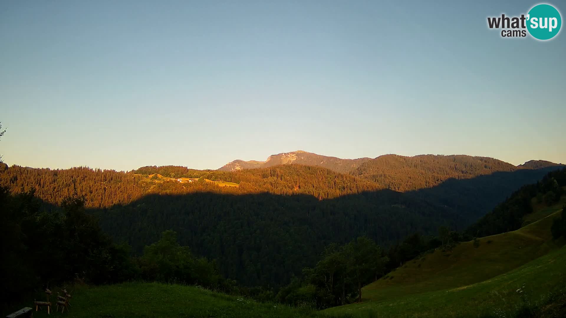 Webcam Brunarica Dražgoše – Liveblick auf Ratitovec (1666 m)