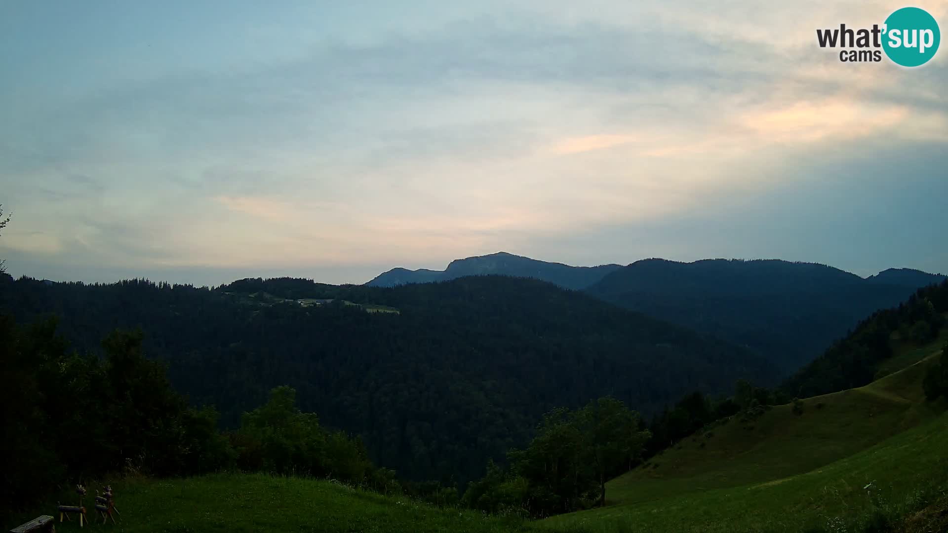 Webcam Brunarica Dražgoše – Liveblick auf Ratitovec (1666 m)