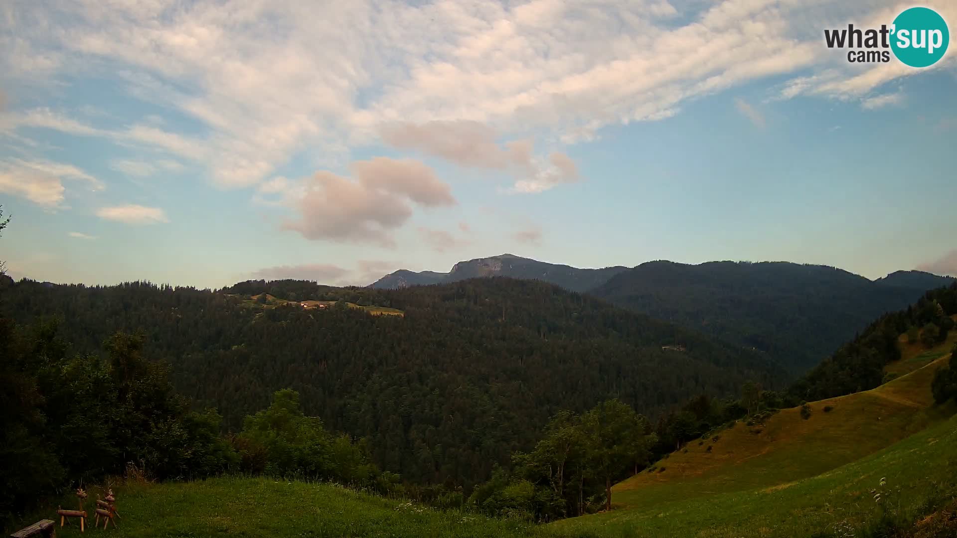 Webcam Brunarica Dražgoše – Vista live sul Ratitovec (1666 m)