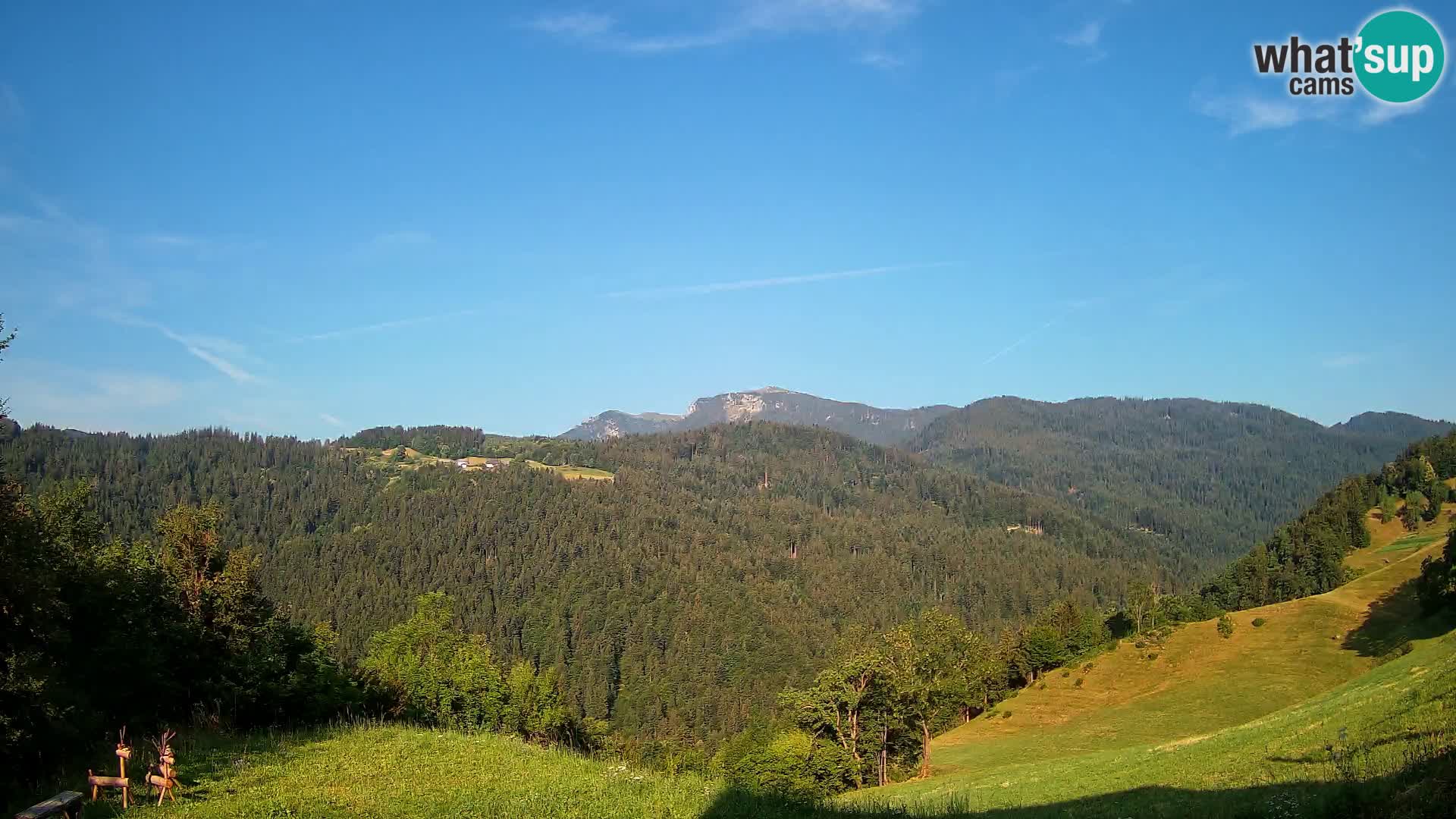 Webcam Brunarica Dražgoše – Vista live sul Ratitovec (1666 m)