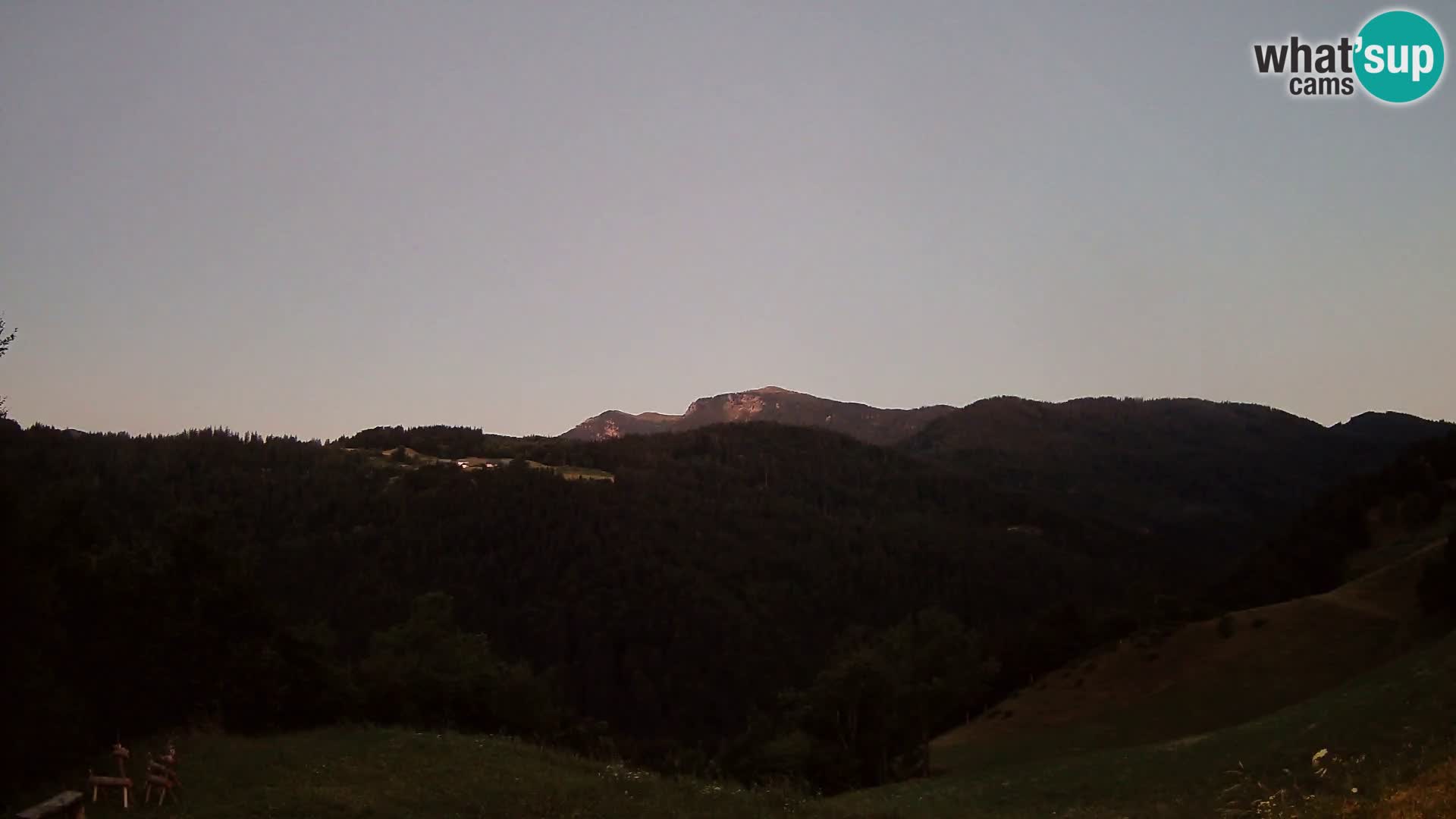 Webcam Brunarica Dražgoše – Liveblick auf Ratitovec (1666 m)