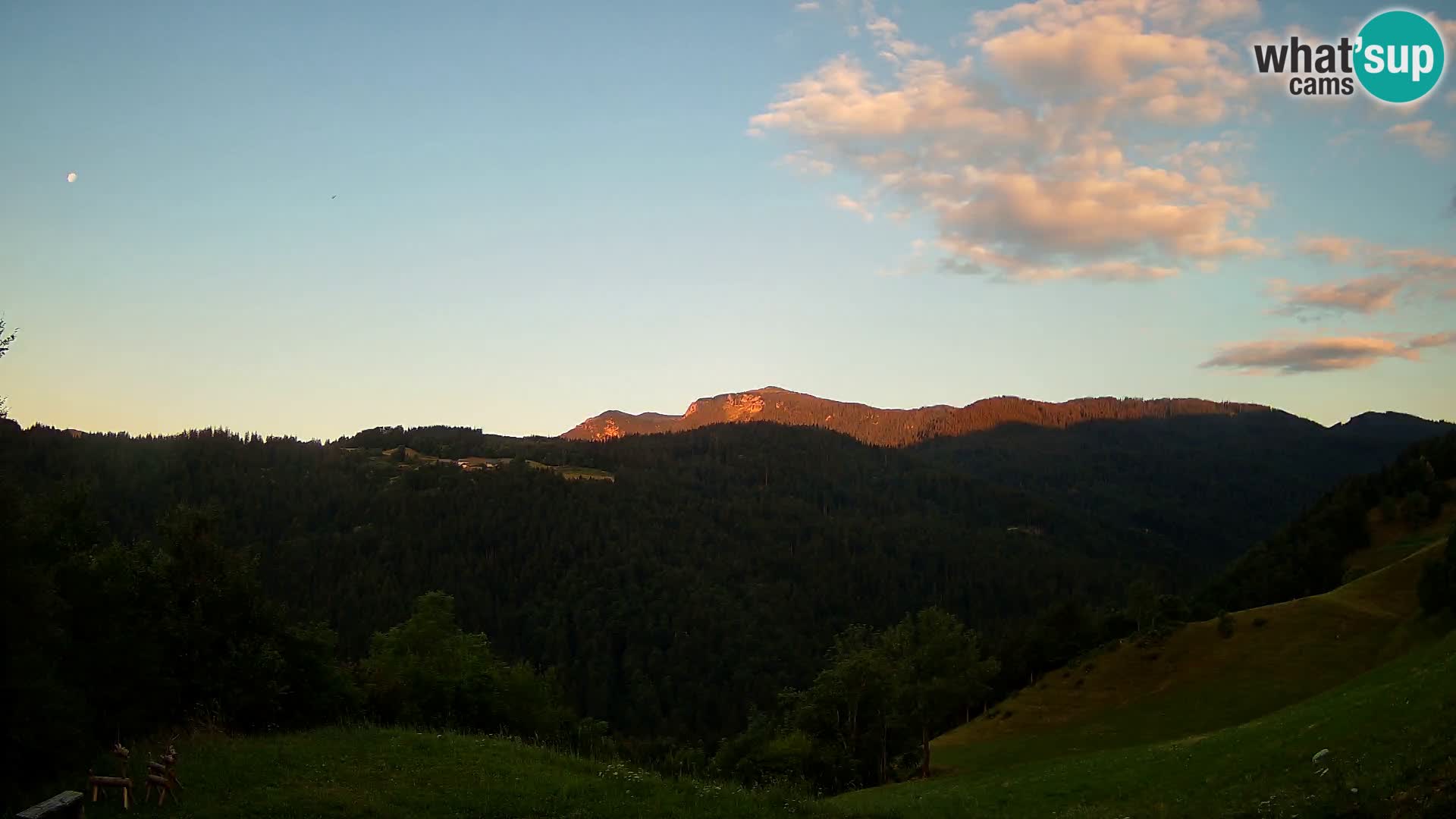 Webcam Brunarica Dražgoše – Vista live sul Ratitovec (1666 m)