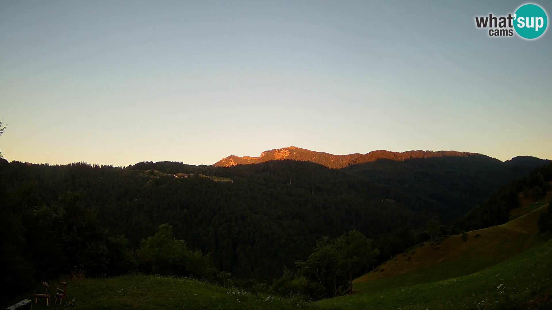 Webcam Brunarica Dražgoše – Liveblick auf Ratitovec (1666 m)