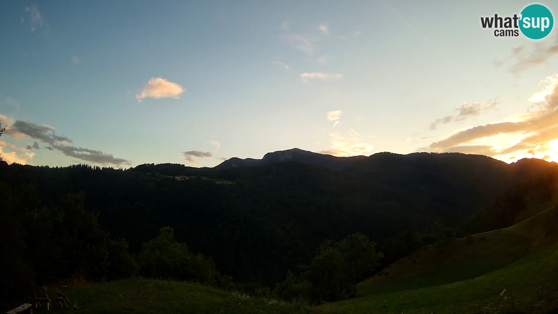 Webcam Brunarica Dražgoše – Liveblick auf Ratitovec (1666 m)