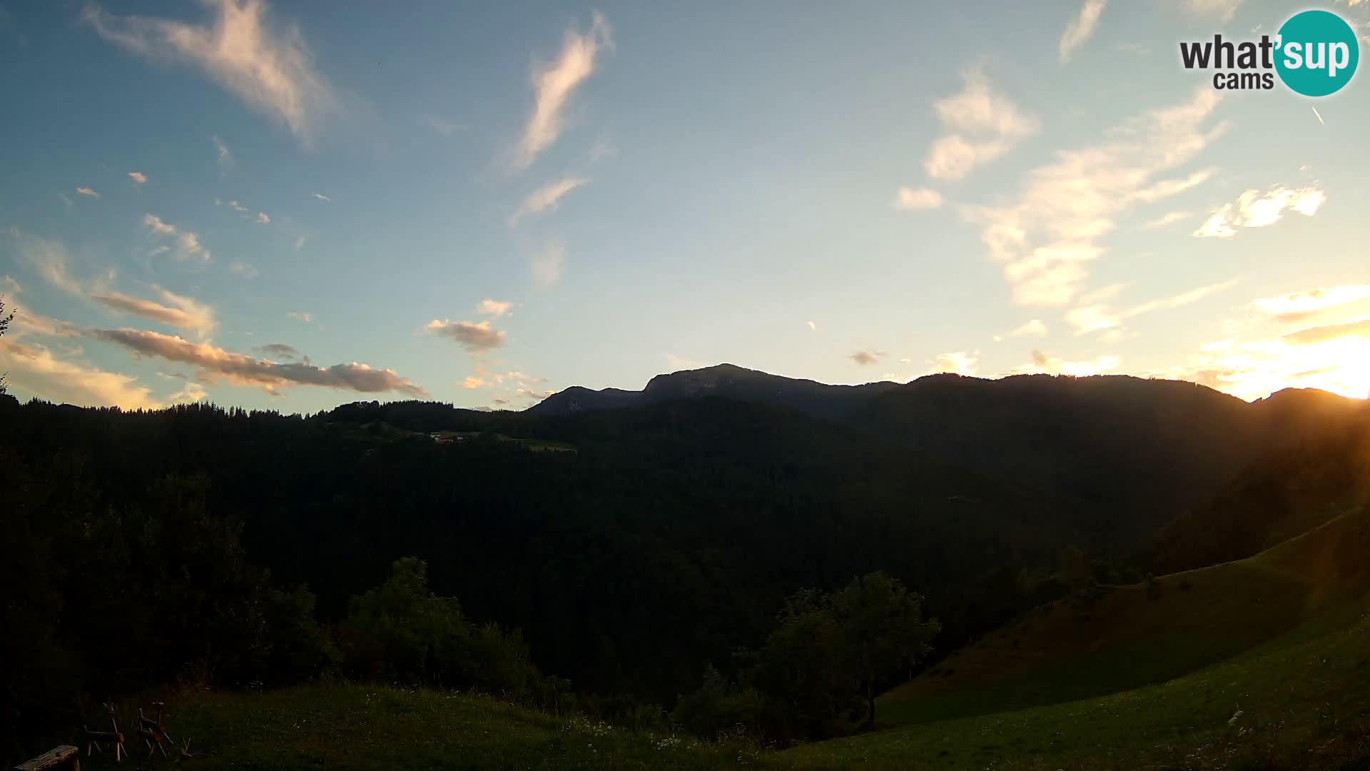 Webcam Brunarica Dražgoše – Vista live sul Ratitovec (1666 m)