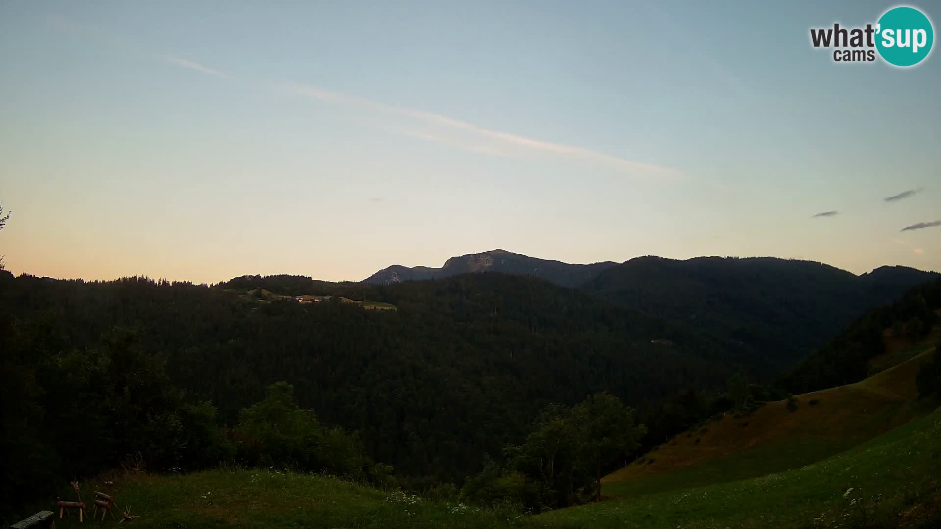 Webcam Brunarica Dražgoše – Liveblick auf Ratitovec (1666 m)
