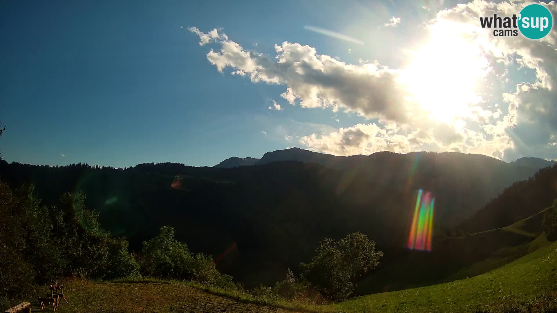 Webcam Brunarica Dražgoše – Liveblick auf Ratitovec (1666 m)