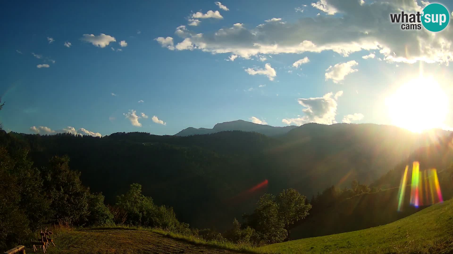 Webcam Brunarica Dražgoše – Vista live sul Ratitovec (1666 m)