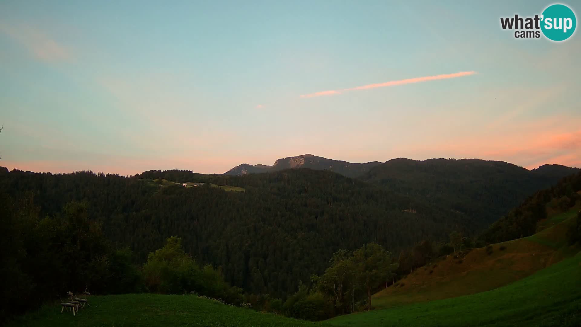 Webcam Brunarica Dražgoše – Vista live sul Ratitovec (1666 m)