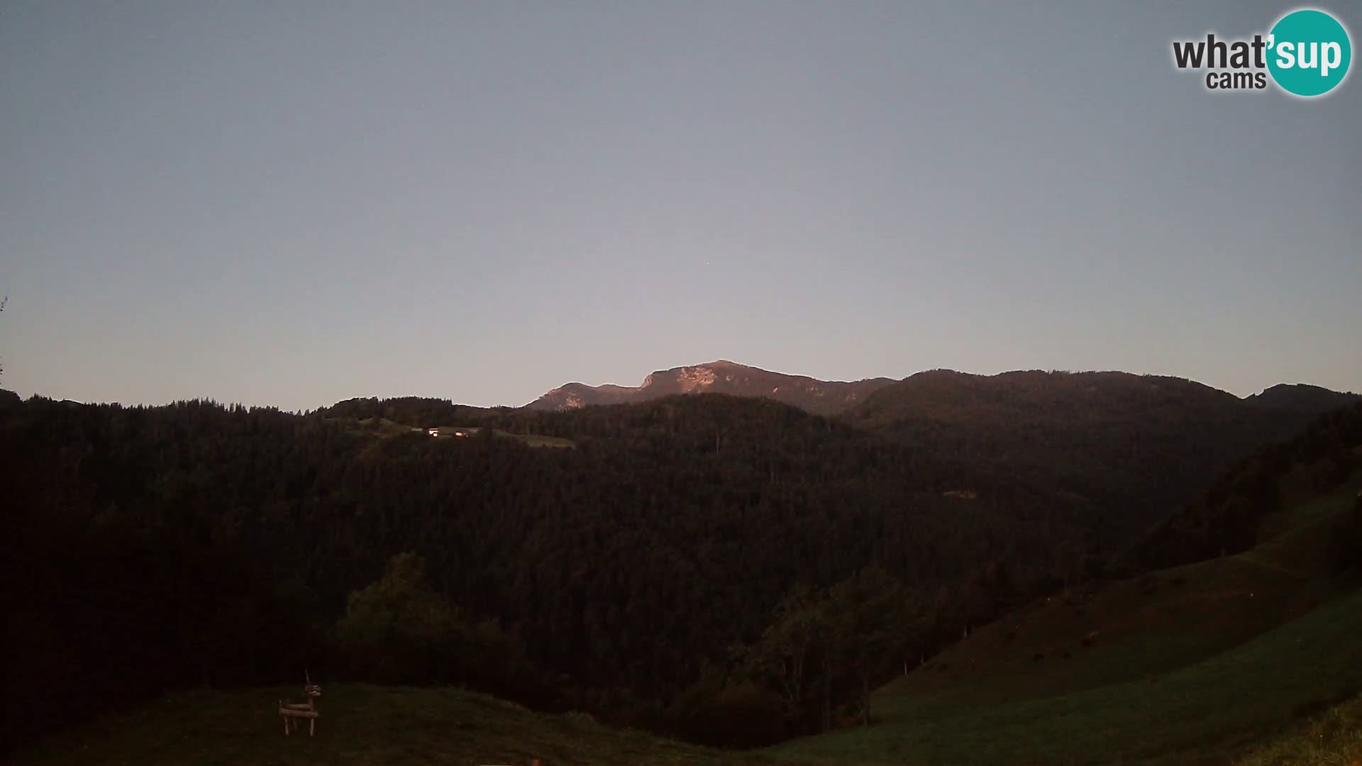 Webcam Brunarica Dražgoše – Vista live sul Ratitovec (1666 m)