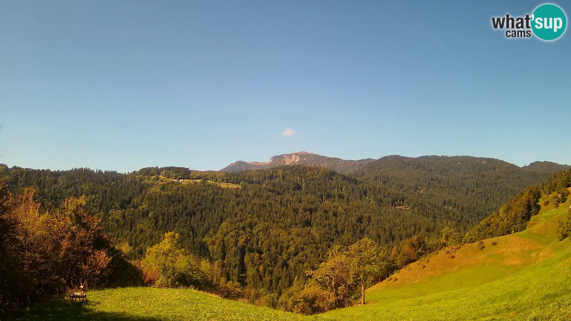 Webcam Brunarica Dražgoše – Liveblick auf Ratitovec (1666 m)