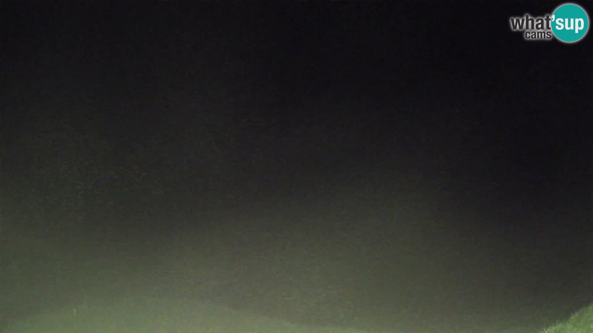 Webcam Brunarica Dražgoše – Live View of Ratitovec (1666 m)